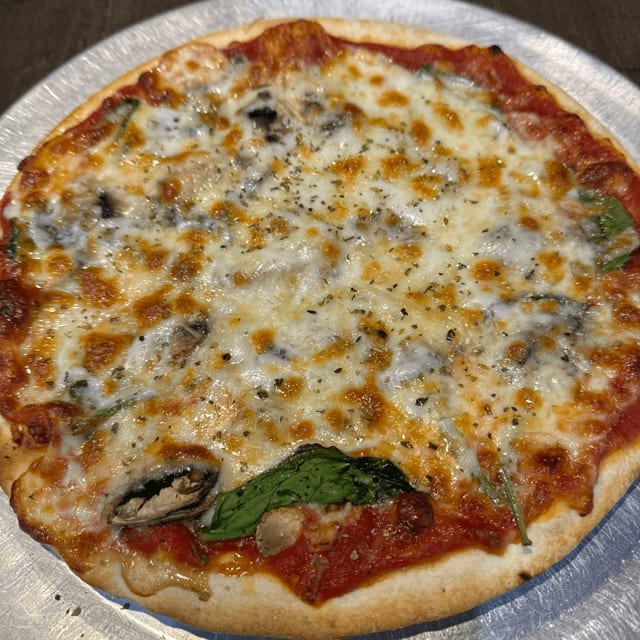 Water Tower Place Pizza (10").